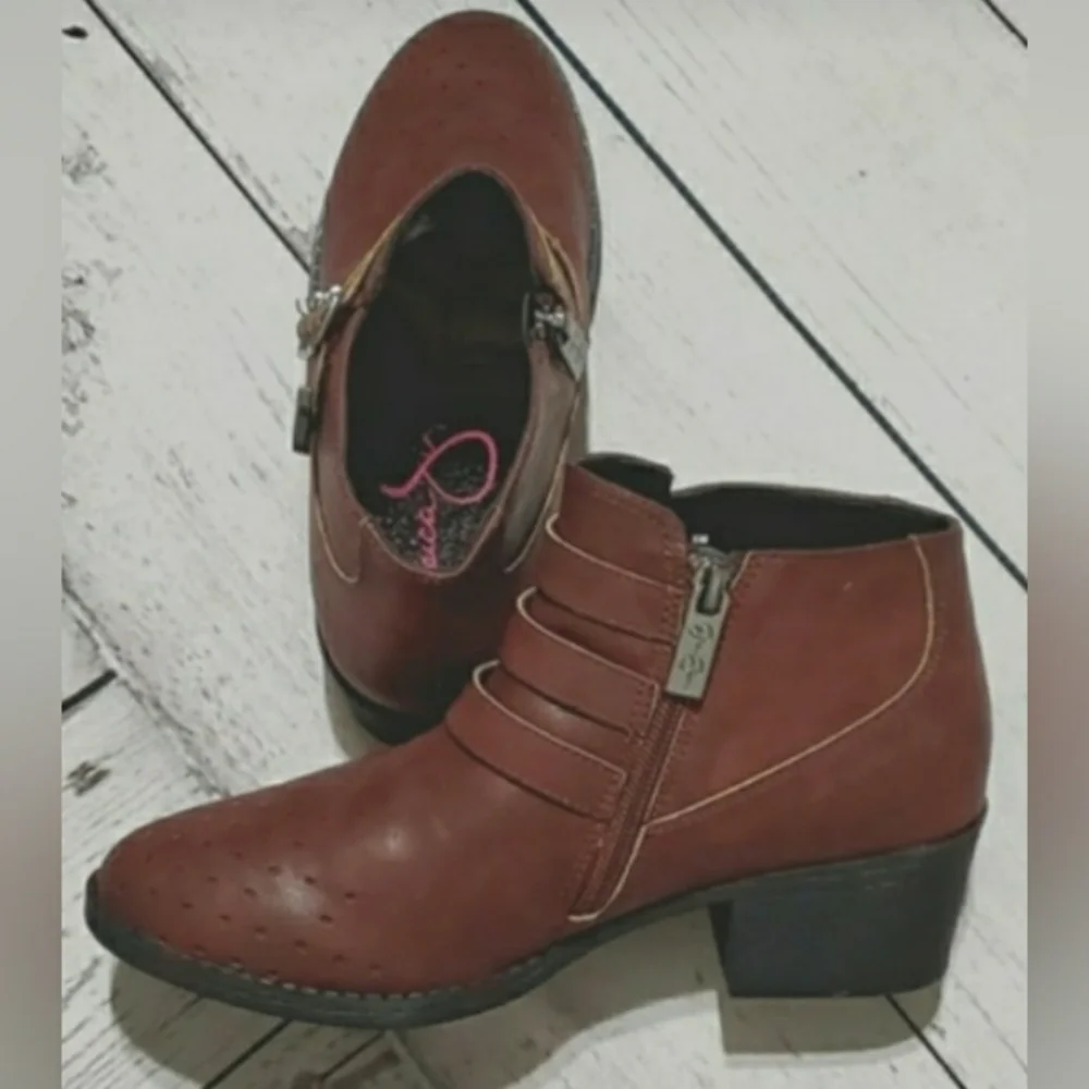 ♦️JESSICA SIMPSON Liberty Ankle Zipper Boots♦️